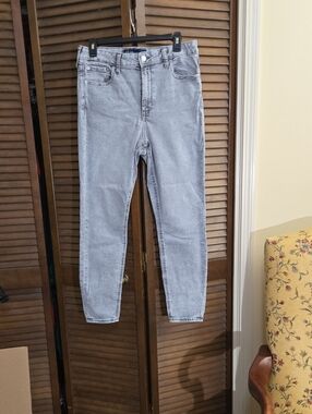GAP Light Wash High-Rise Skinny Jeans Like New